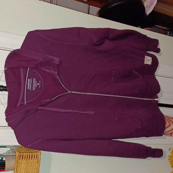 😀3/$12 Champion Zip Hoodie - Picture 2 of 8
